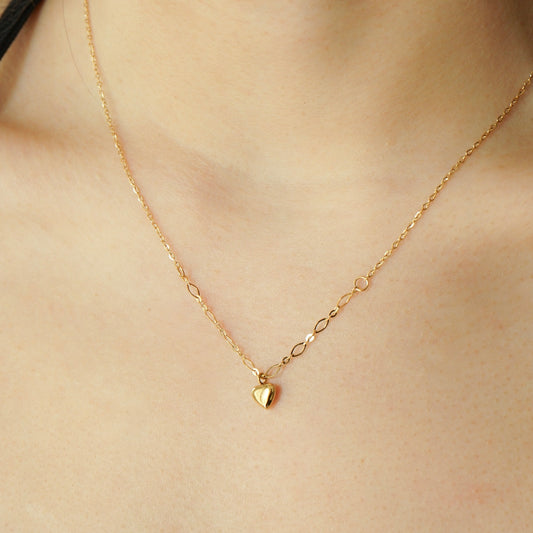 Quentin Tiny Heart Necklace