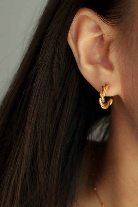 Olsson Twisted Earrings (Gold)