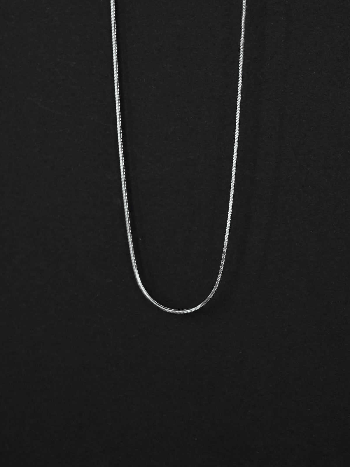 Ulrika Square Snake Chain Necklace (Silver)
