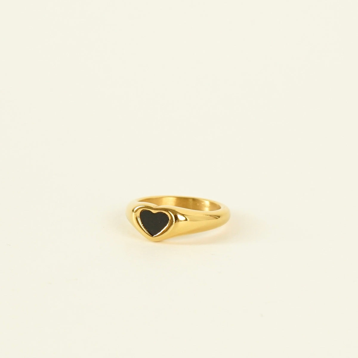 Sevyn Heart Ring (Black)