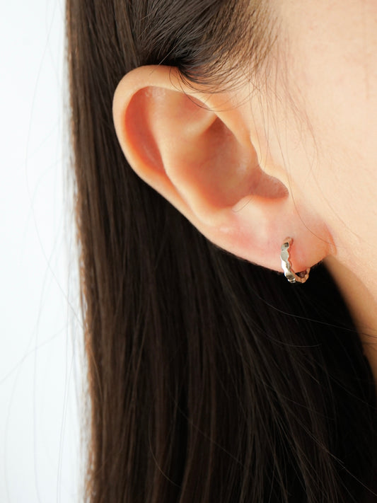 Julietta Hexagon Huggie Earrings (Silver)