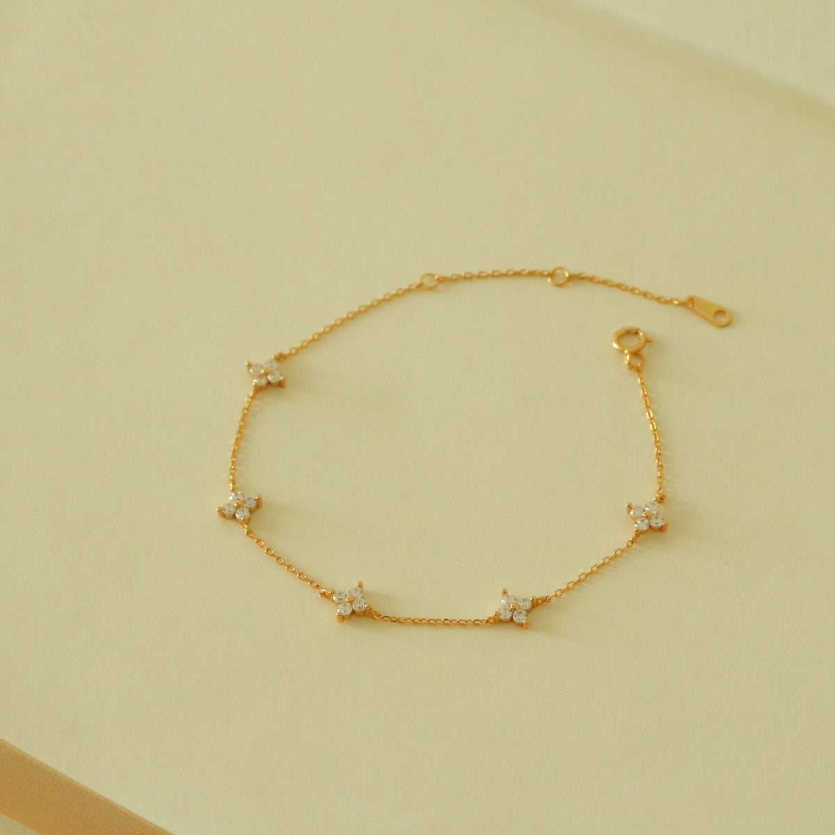 Hailee Clover Bracelet (Gold)