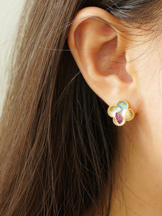 Elia Clover Stud Earrings (Blue White)
