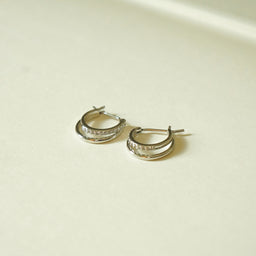 Regina Duo Huggie Earrings (Silver)