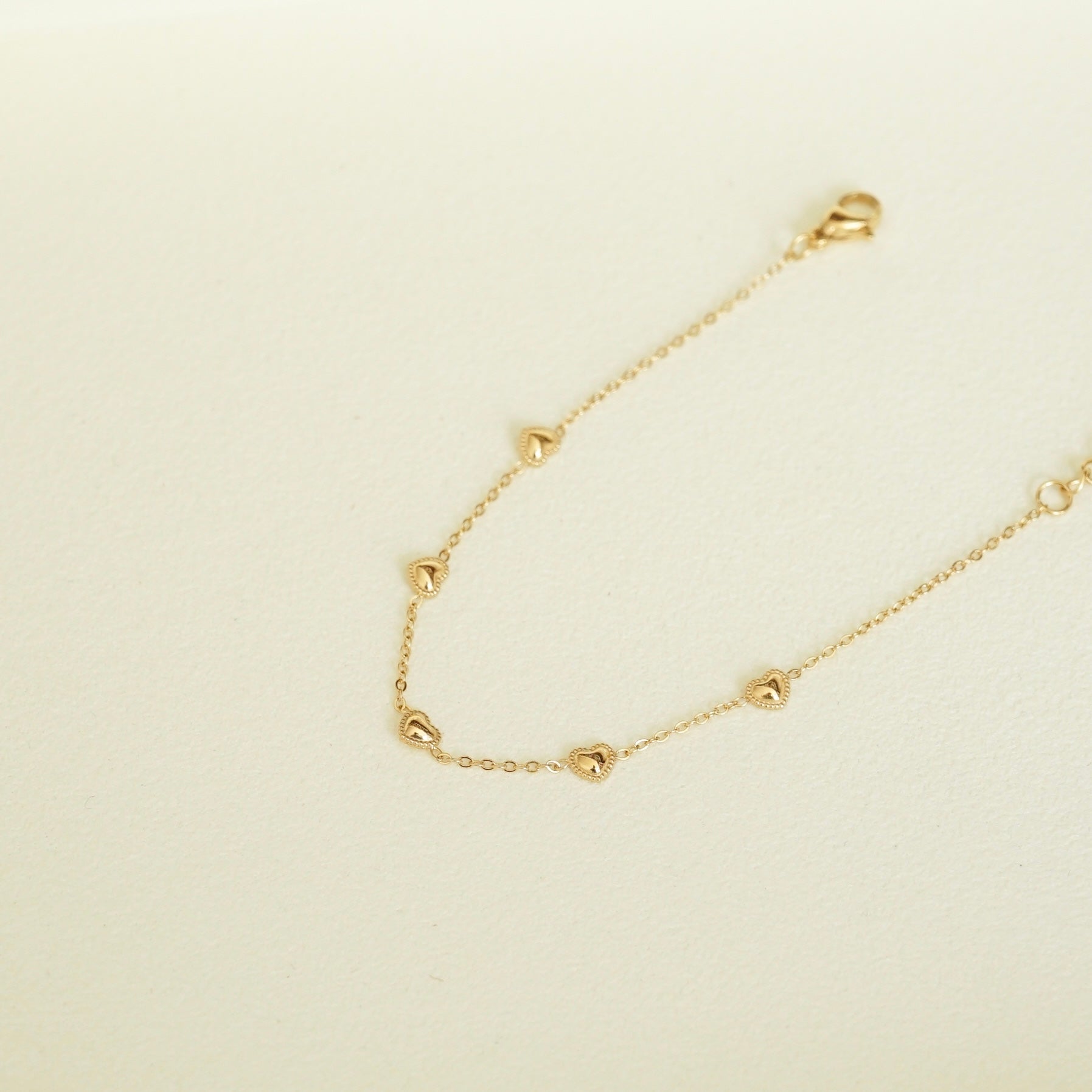 Giana Tiny Heart Bracelet