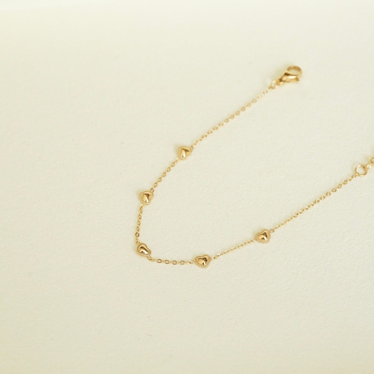 Giana Tiny Heart Bracelet