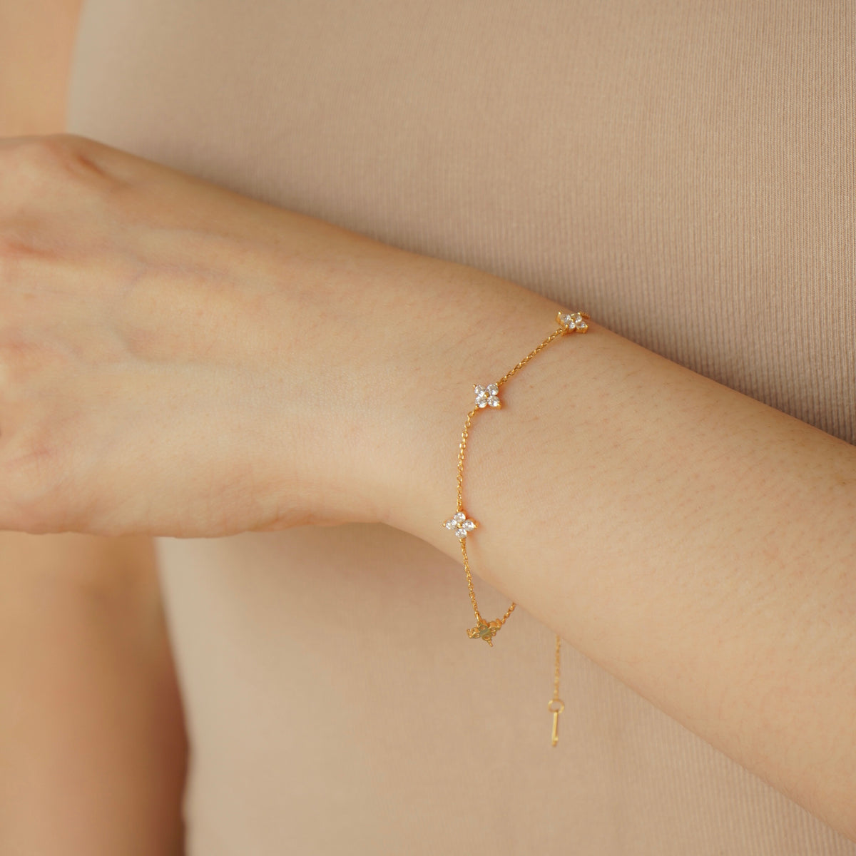 Hailee Clover Bracelet (Gold)