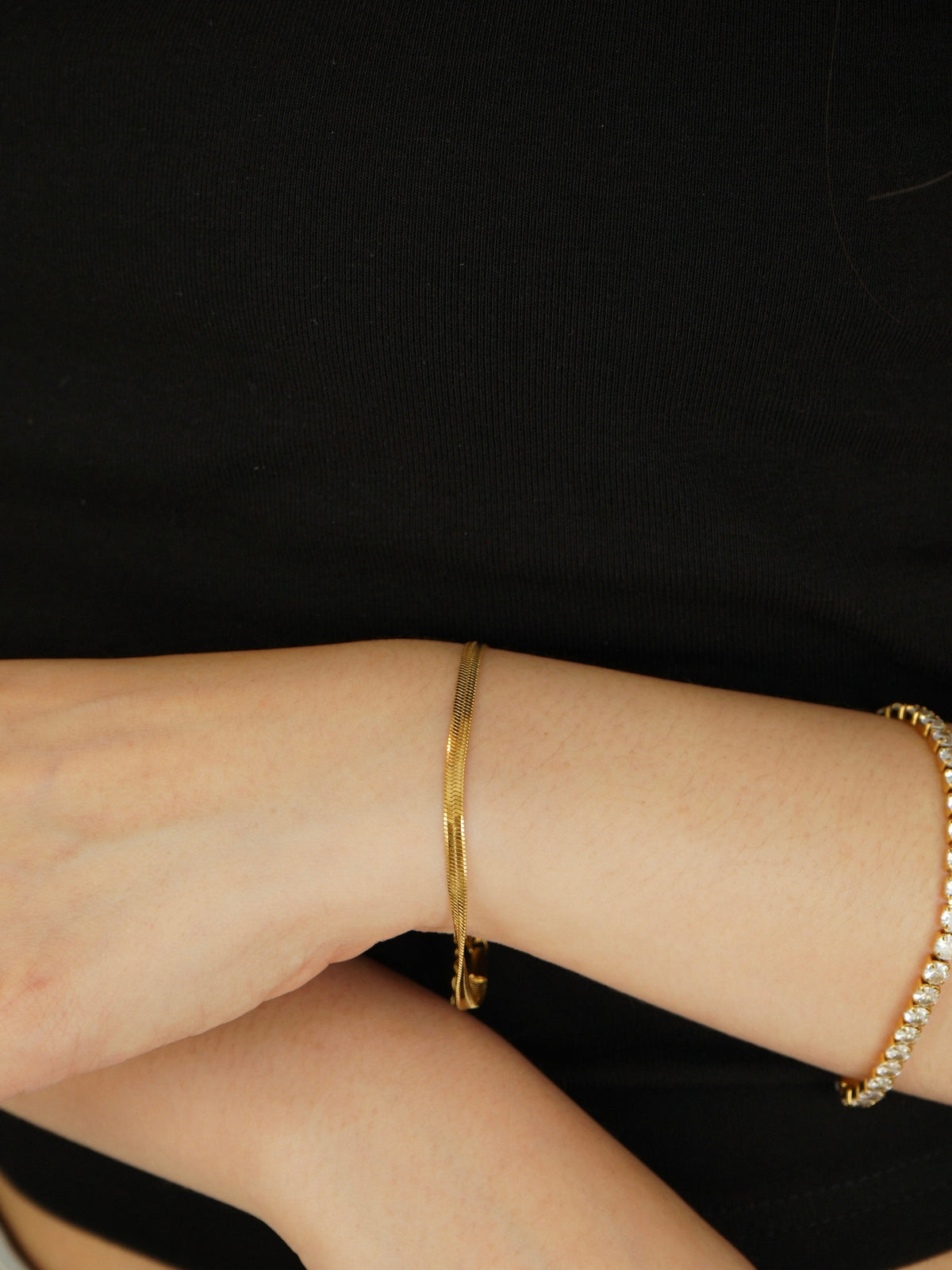 Paige Herringbone Chain Bracelet (Gold)