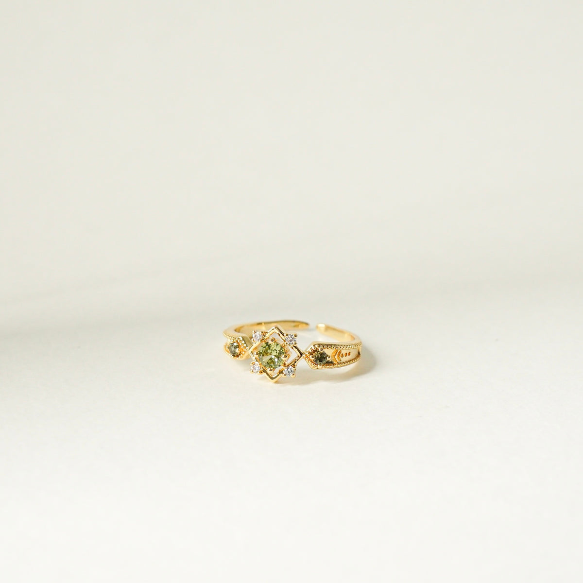 Quinnie Adjustable Ring (Olive Green)