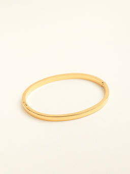 Embrace Bangle (Gold)