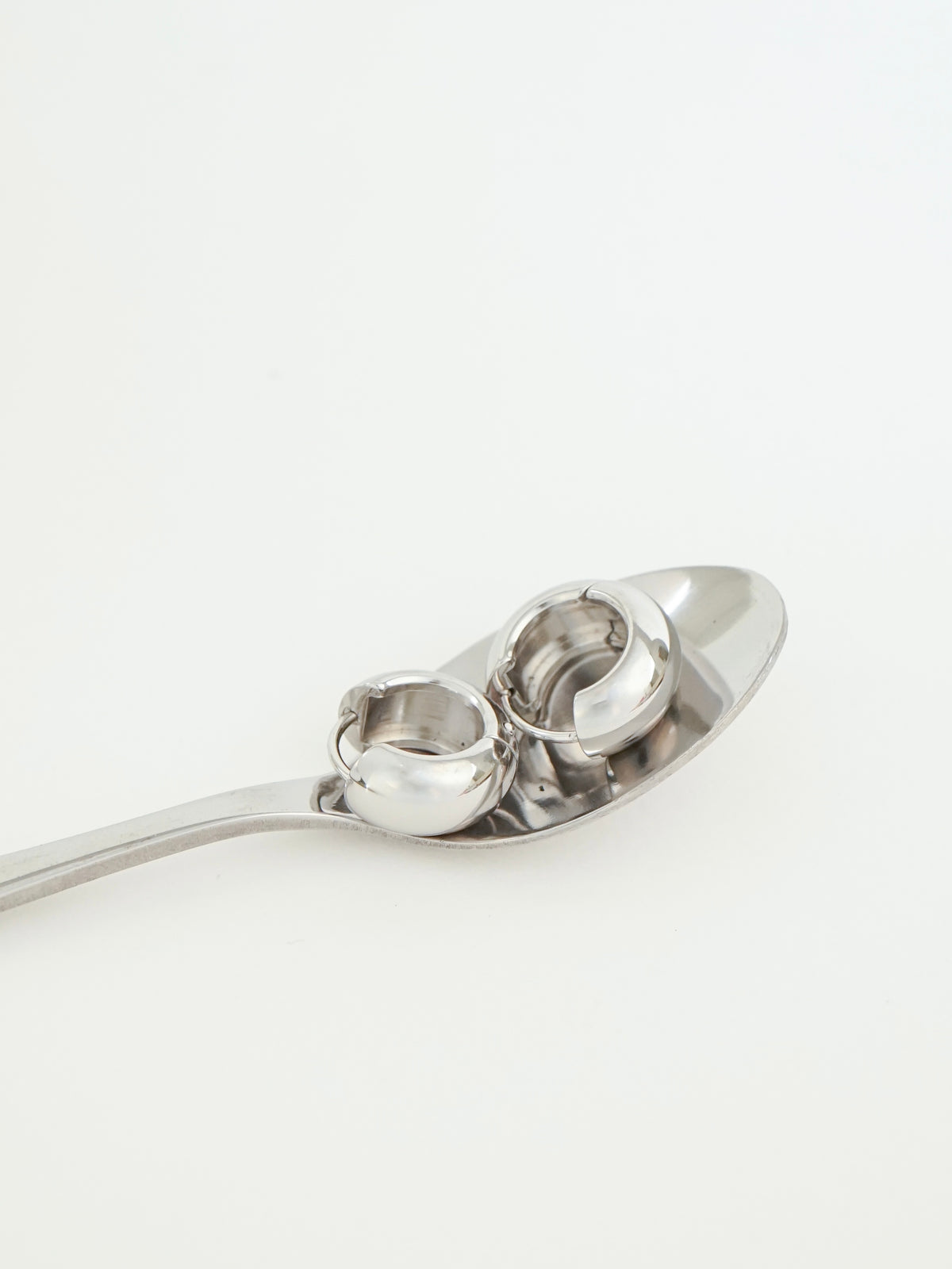 Legacy Chunky Huggie Earrings (Silver)