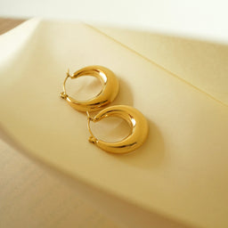 Honesty Hoop Earrings (Gold)