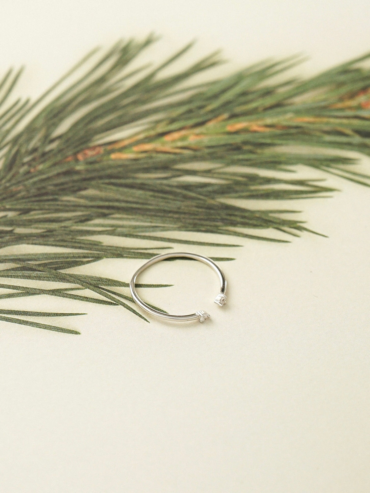 Amora Open Pinky Ring (Silver)