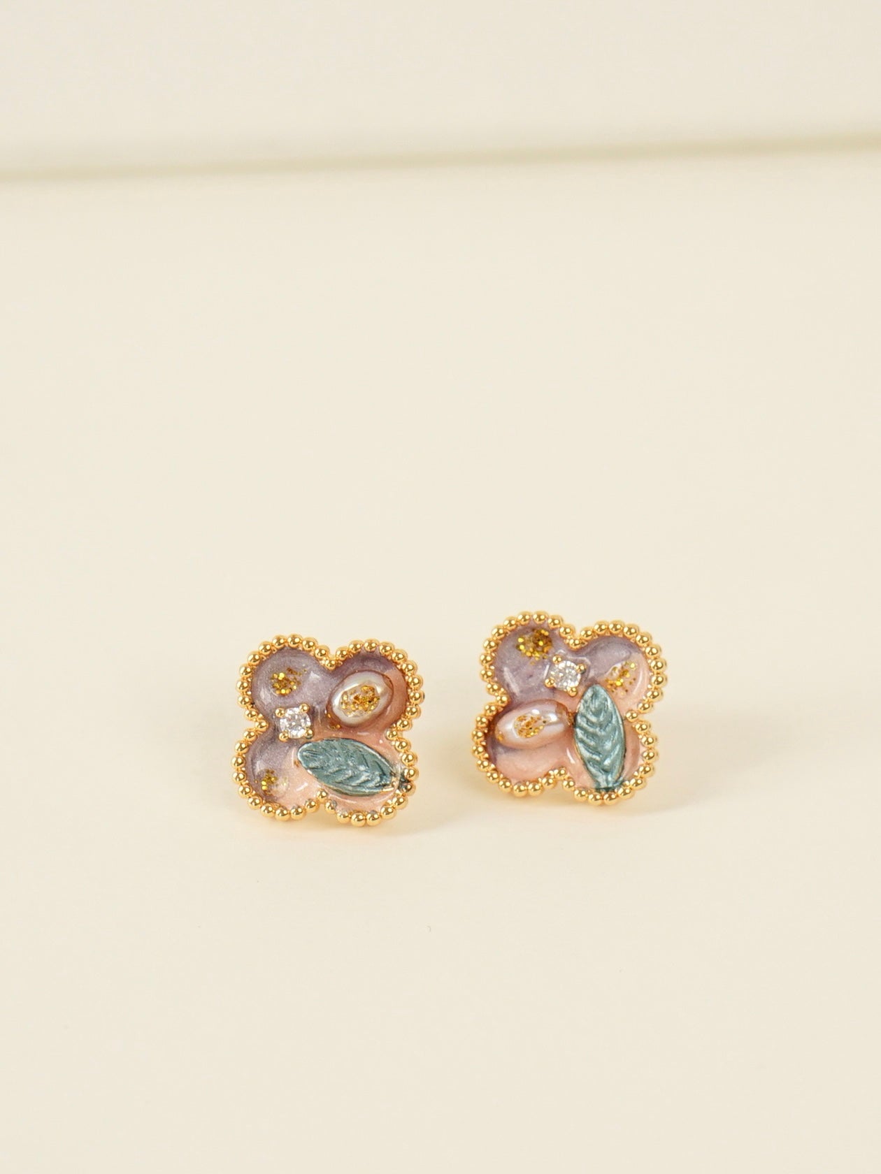 Elia Clover Stud Earrings (Pink Purple)