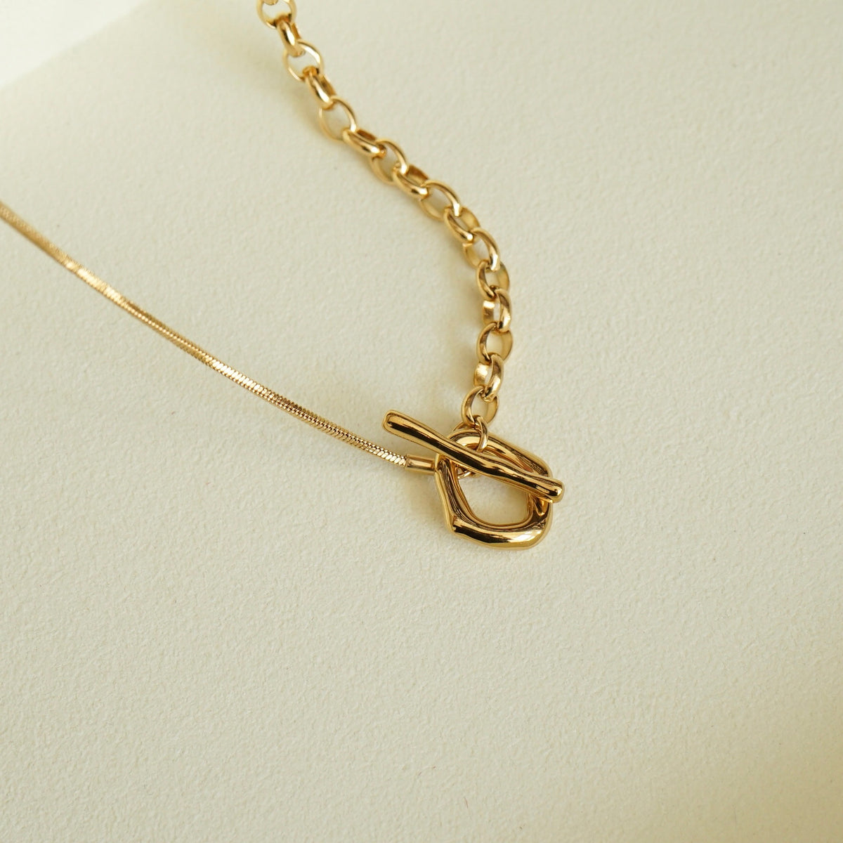 Rivka Chain Link Long Necklace (Gold)