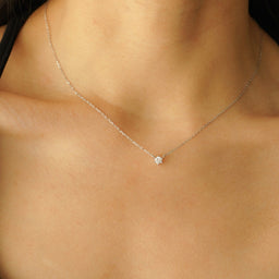 Iyanna Solitaire Necklace (Silver)