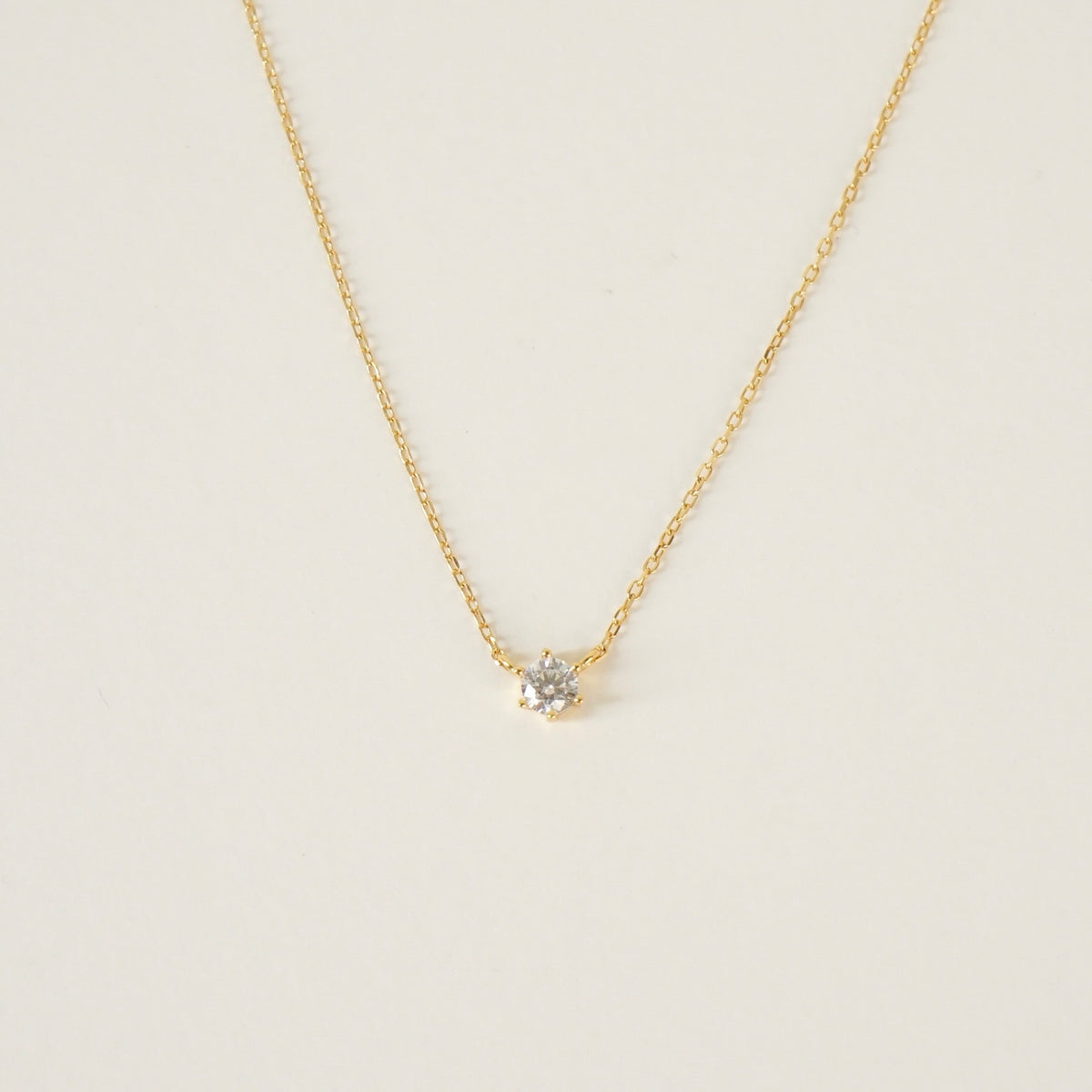 Iyanna Solitaire Necklace (Gold)