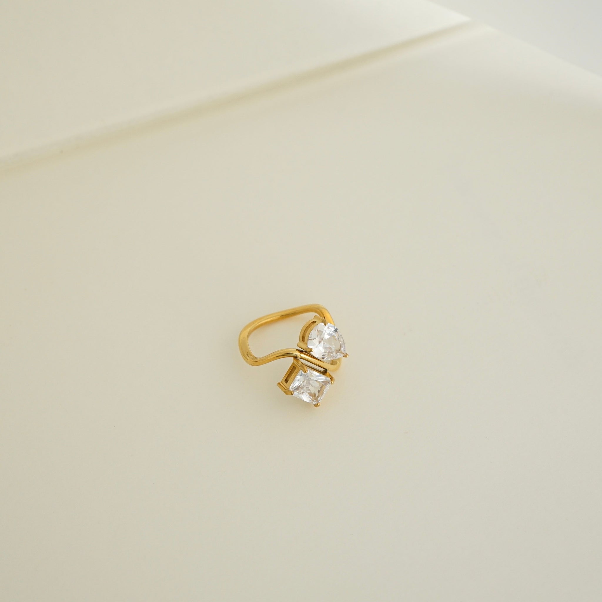 Sierra Curve Ring