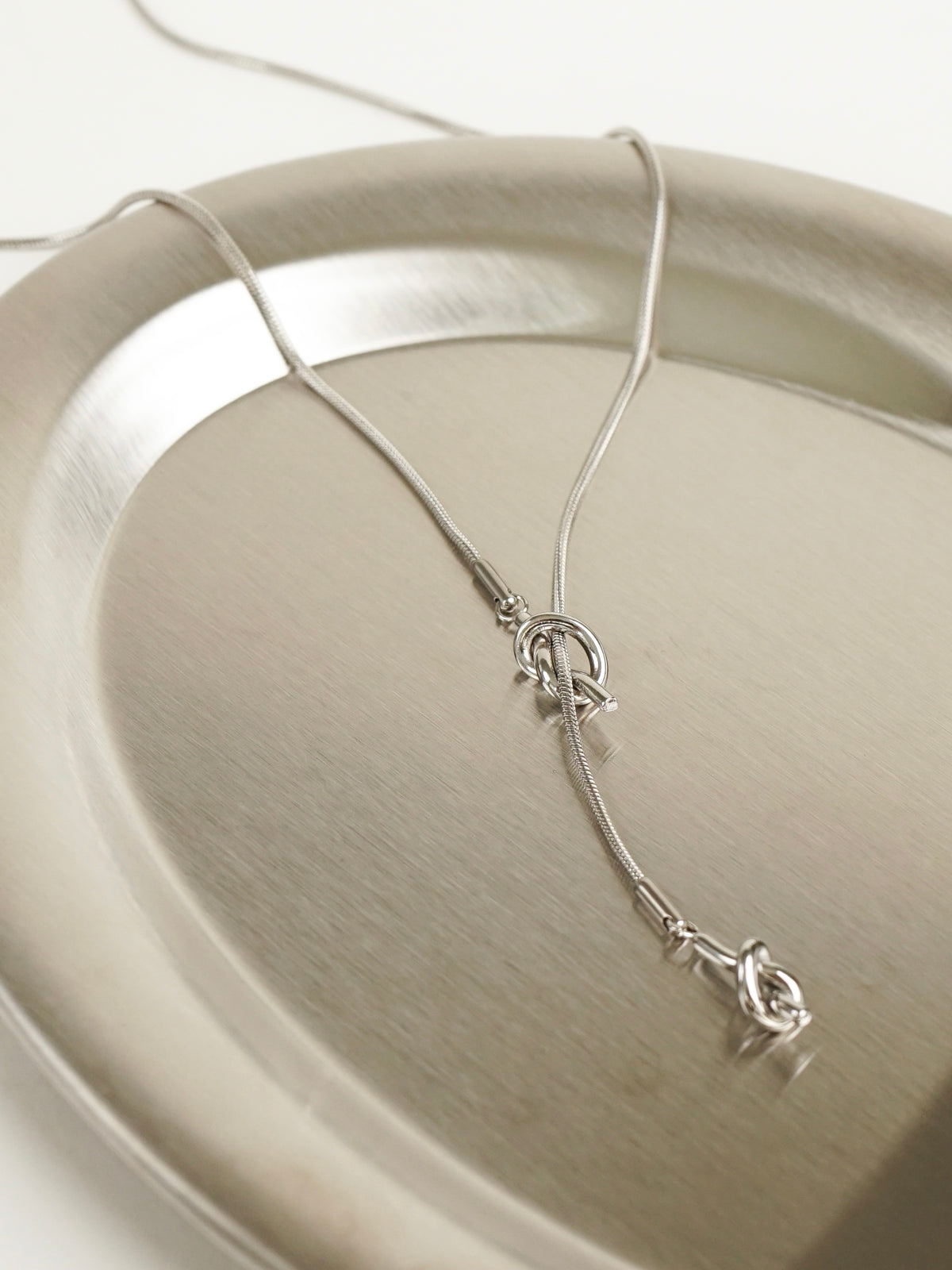 Odelia Knot Lariat Necklace (Silver)