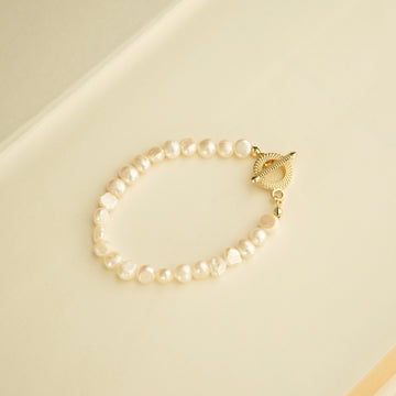 Heidi Pearl Bracelet