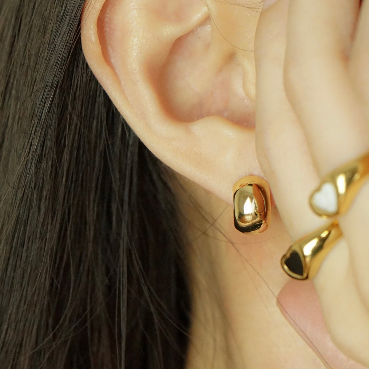 Yana C Hoop Earrings (Gold)