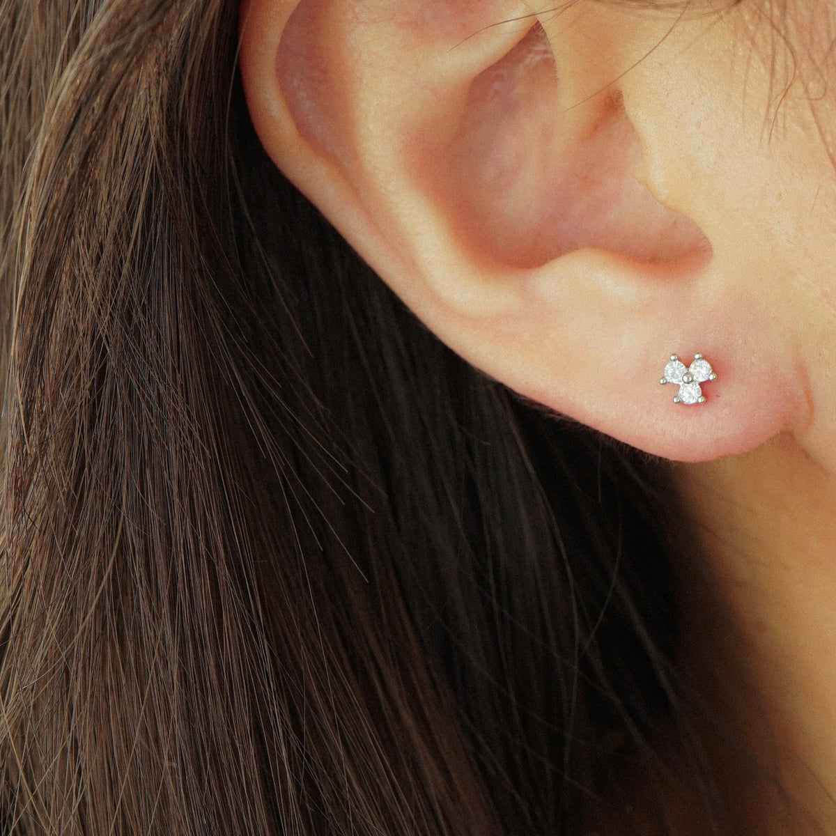 Ozzy Flower Barbell Earring (Silver)