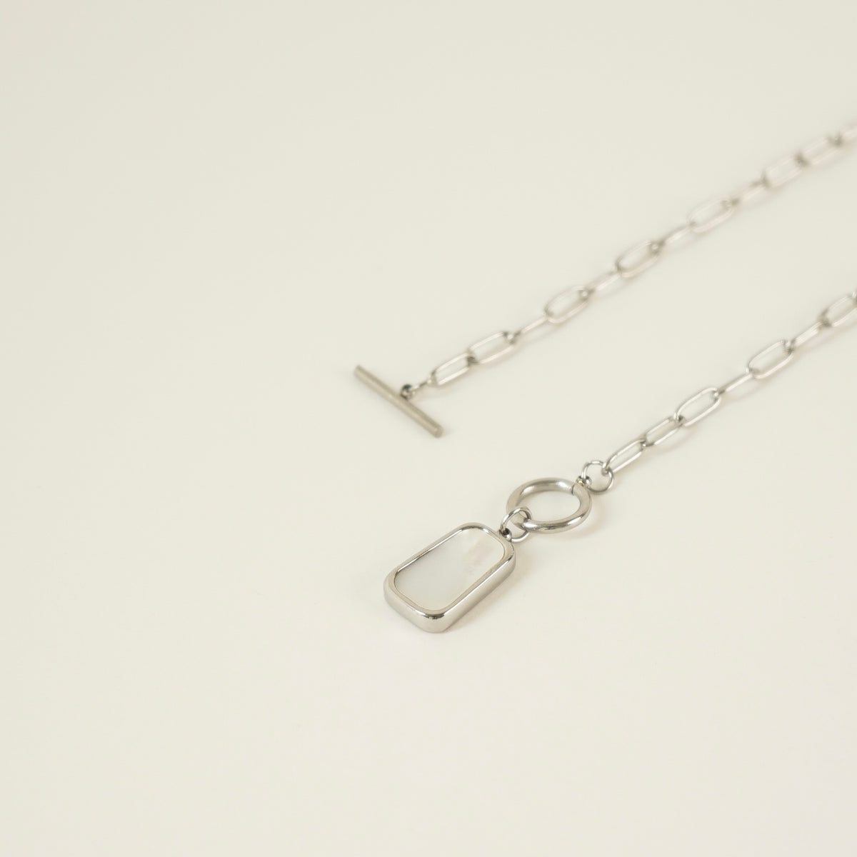 Olga Chain Link Necklace (Silver)