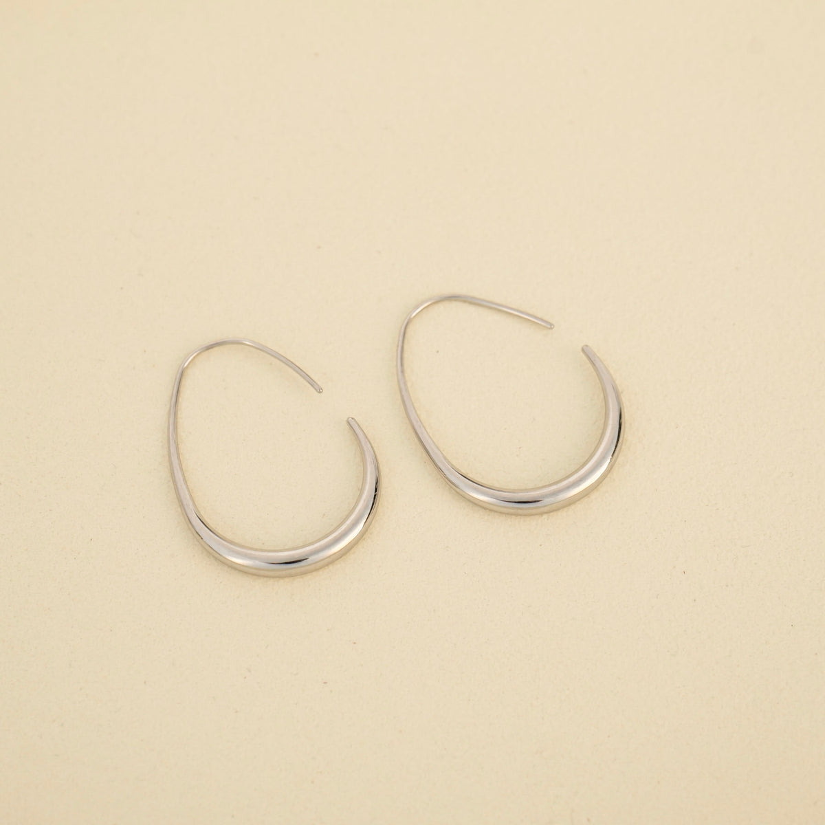 Fiona Hoop Earrings (Silver)