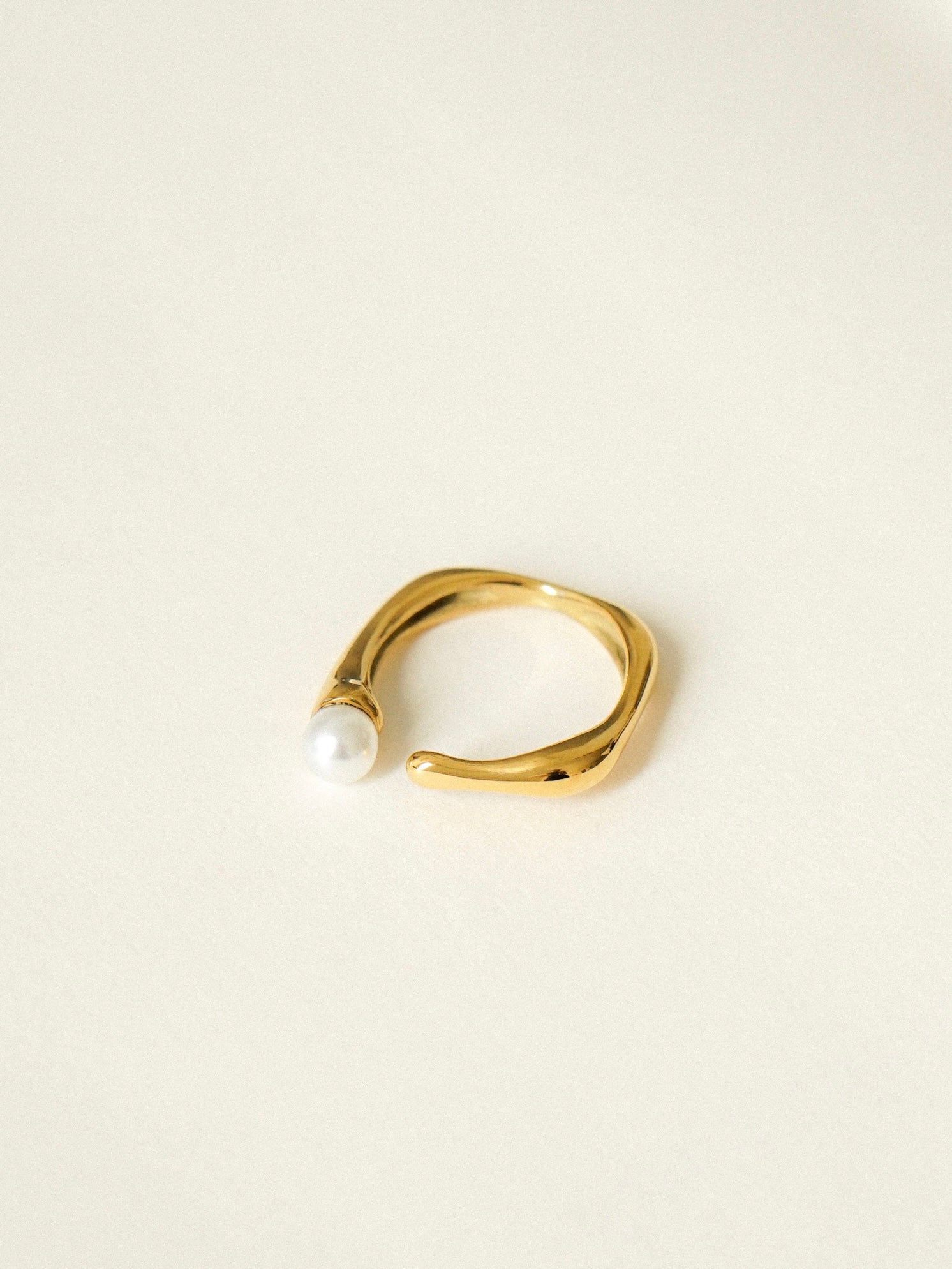 Quella Pearl Open Ring (Gold)
