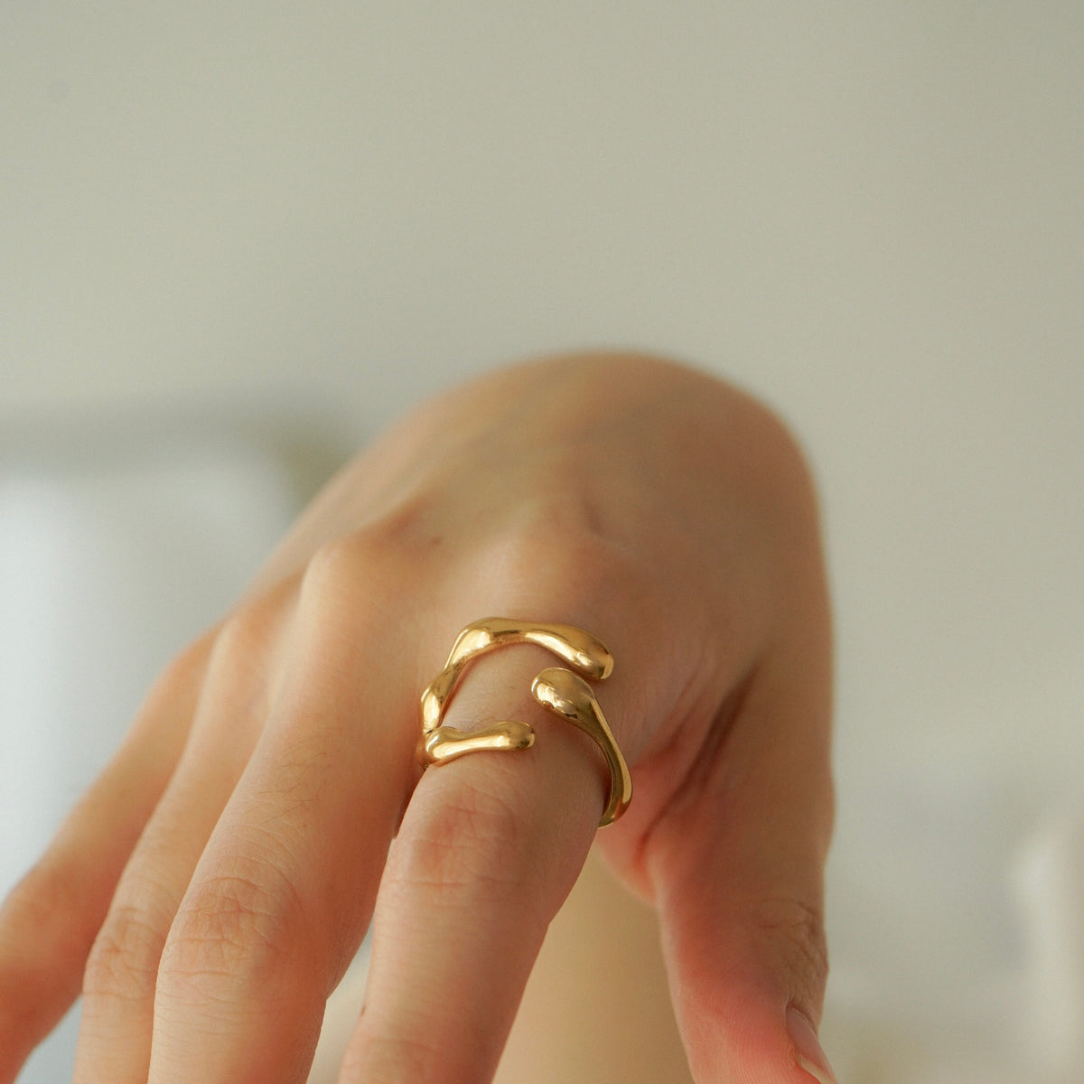 Zia Molten Claw Ring