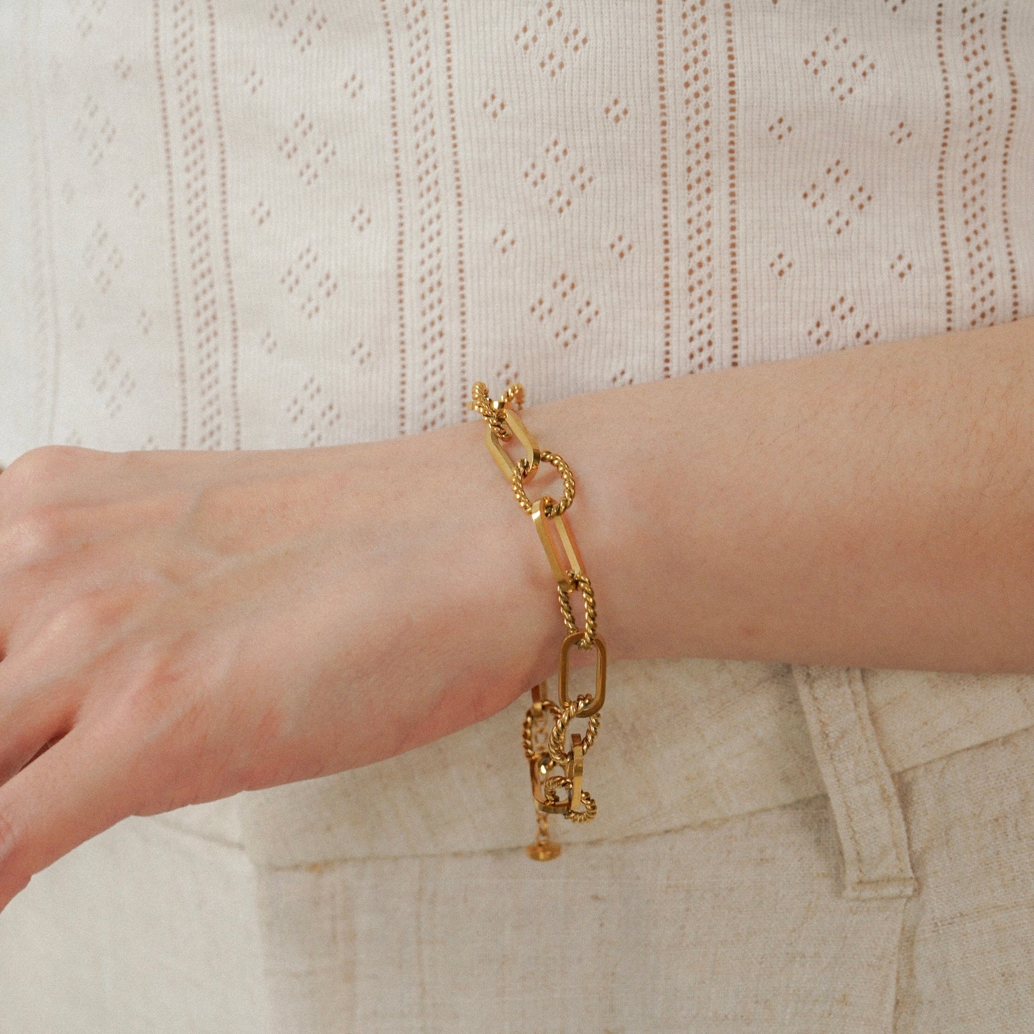 Quartney Chain Bracelet