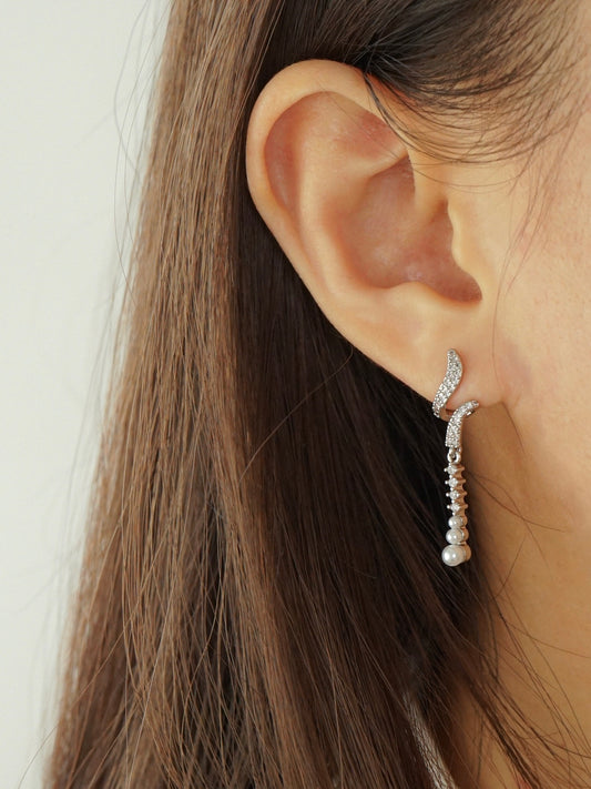 Fia Pearl Drop Earrings