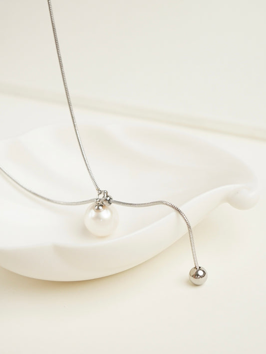 Solana Pearl Lariat Necklace (Silver)