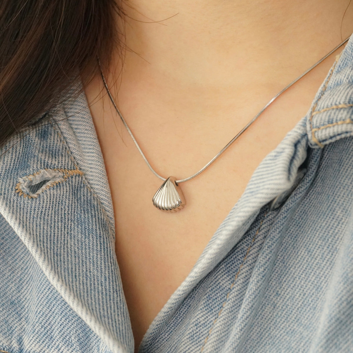 Chana Seashell Necklace (Silver)