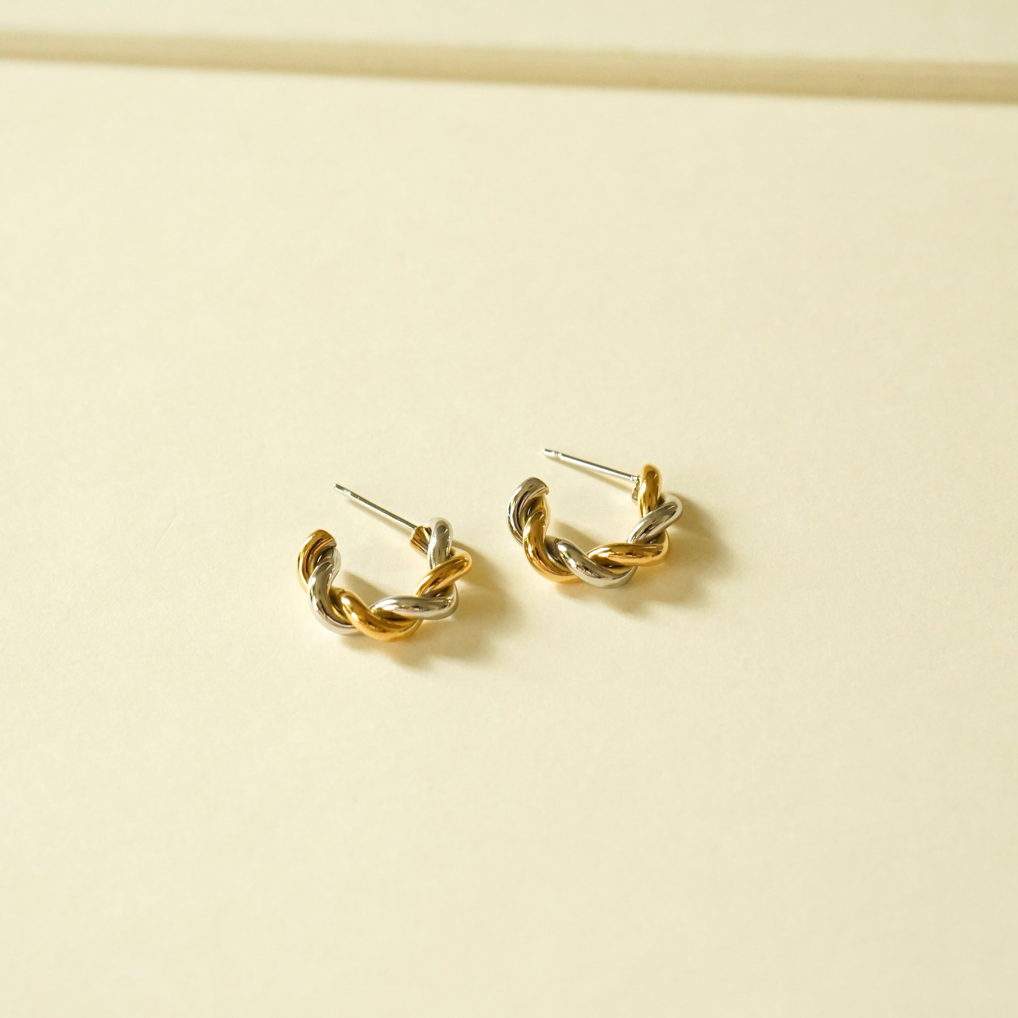 Olsson Twisted Earrings (Duo Tone)