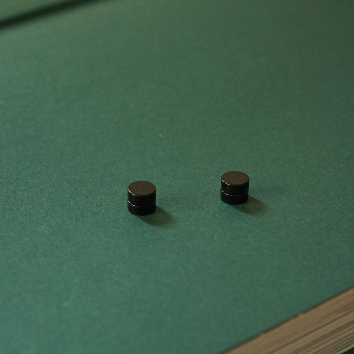 Noah Magnet Earrings