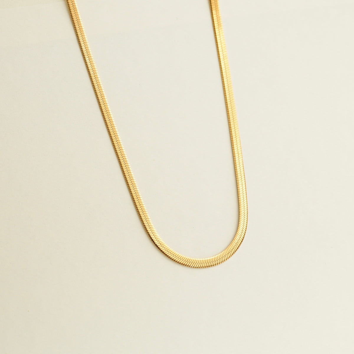 Marley Herringbone Chain Necklace (Gold)