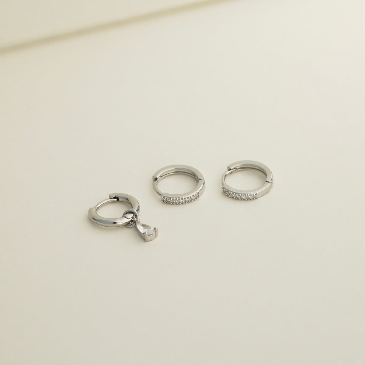 Giada Huggie Earring Set (Silver)