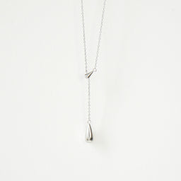 Baylee Droplet Necklace (Silver)