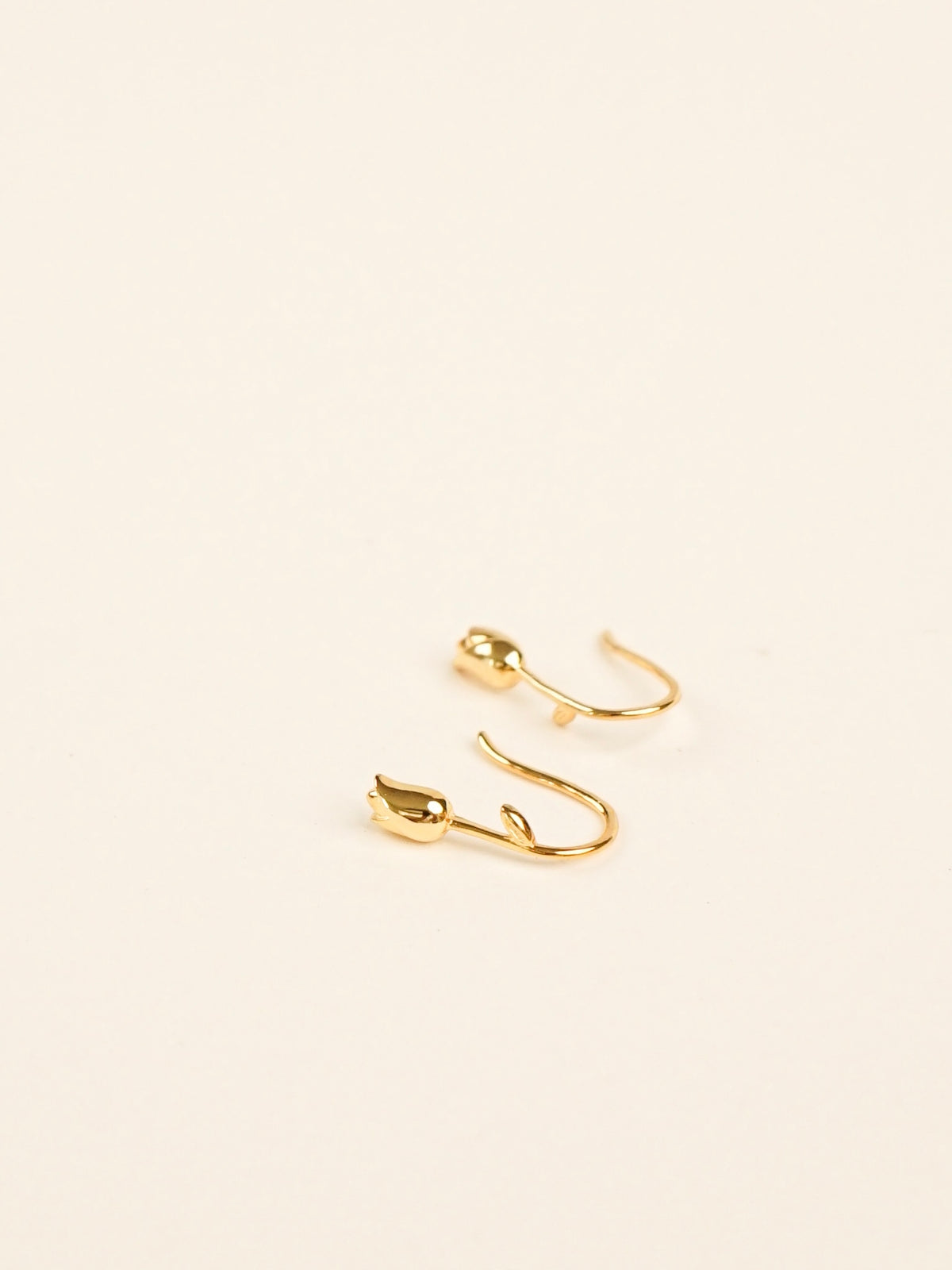 Paula Tulip Hook Earrings (Gold)