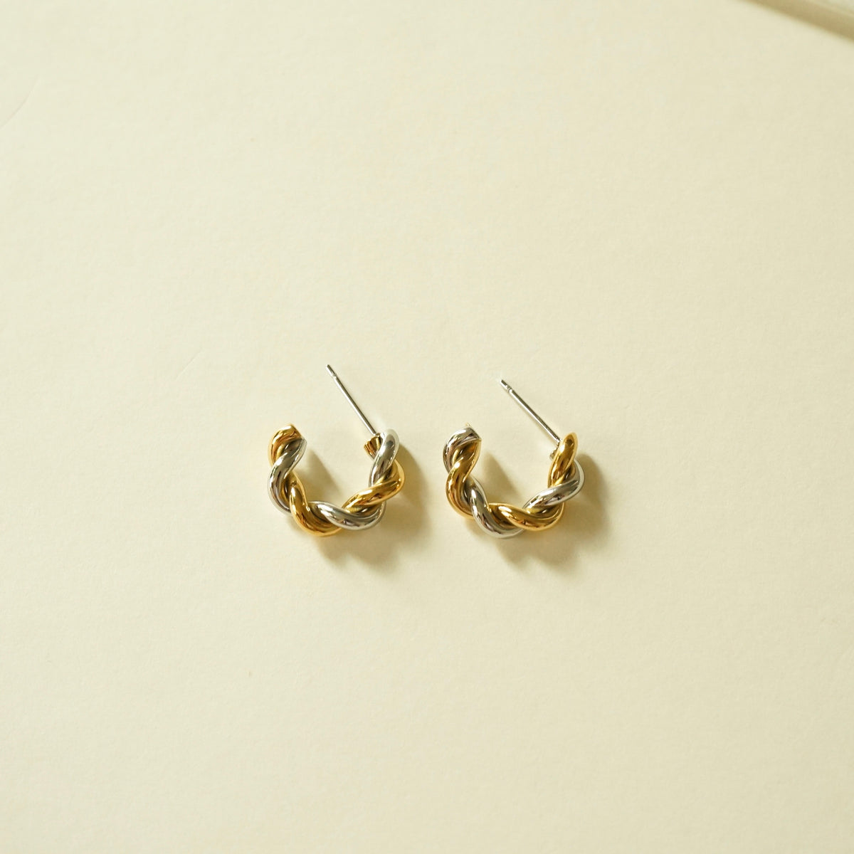 Olsson Twisted Earrings (Duo Tone)