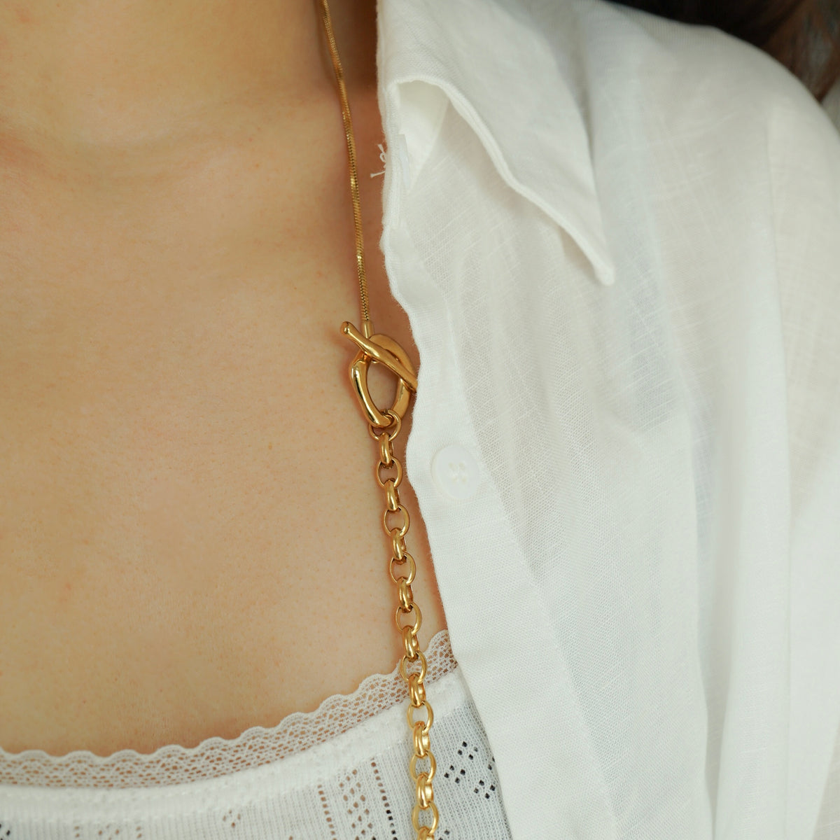 Rivka Chain Link Long Necklace (Gold)