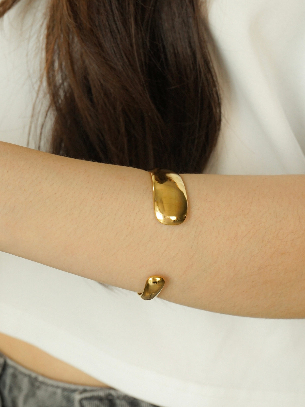 Malani Open Cuff Bangle (Gold)