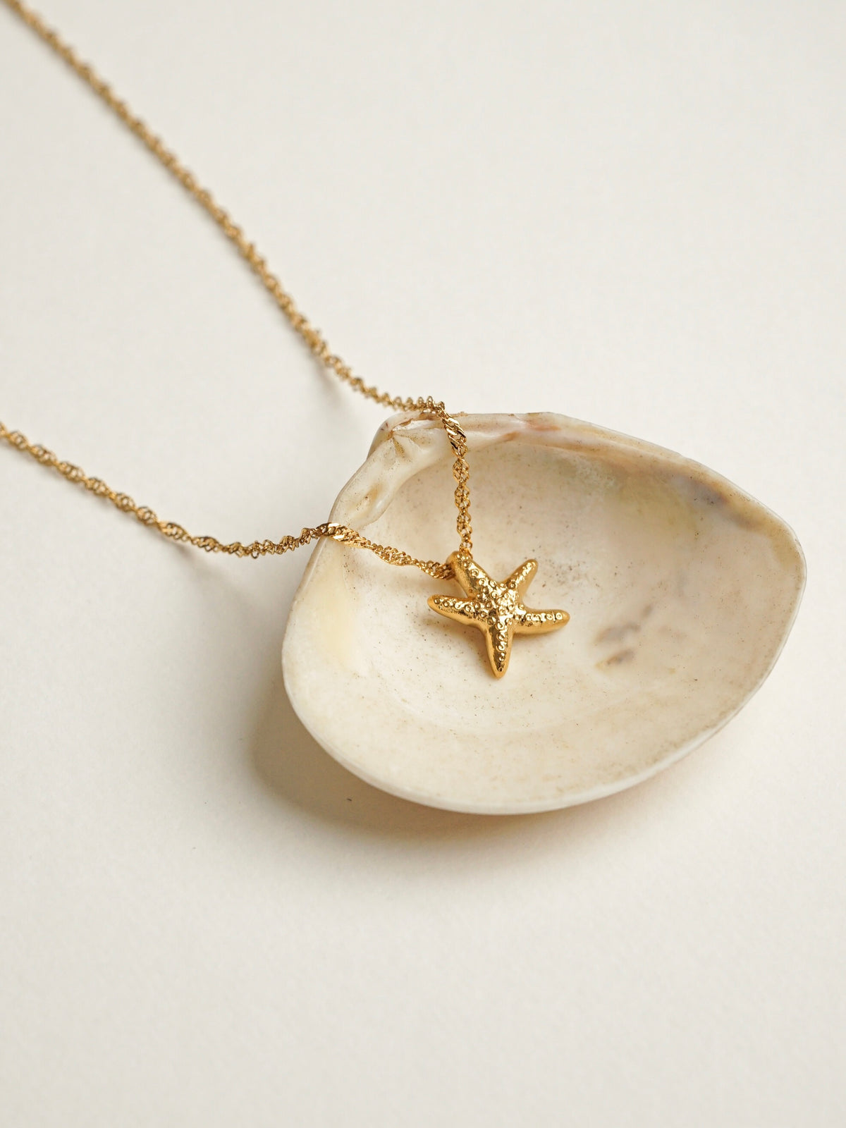 Eleanora Starfish Necklace