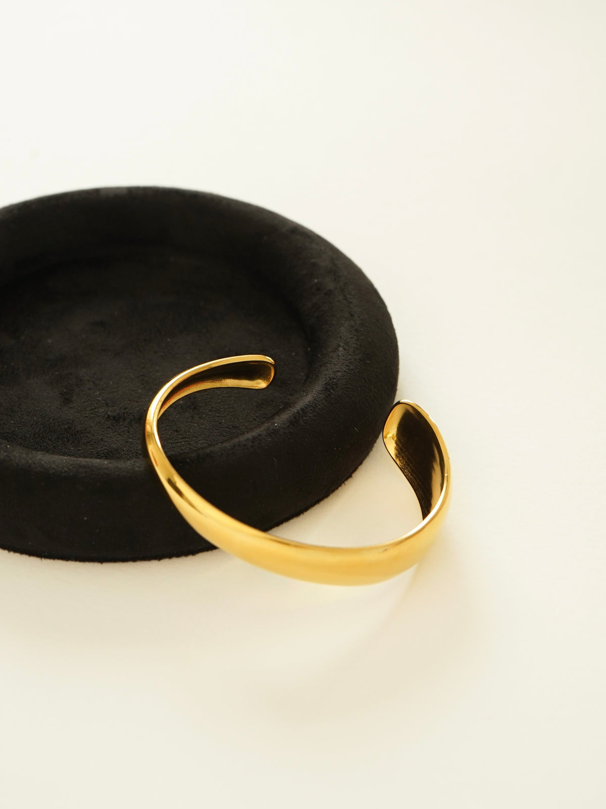 Malani Open Cuff Bangle (Gold)