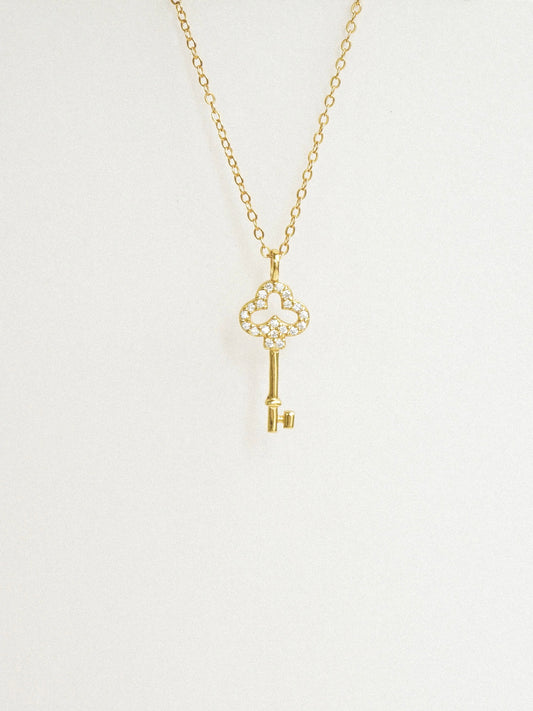 Carmella Petal Key Necklace (Gold)