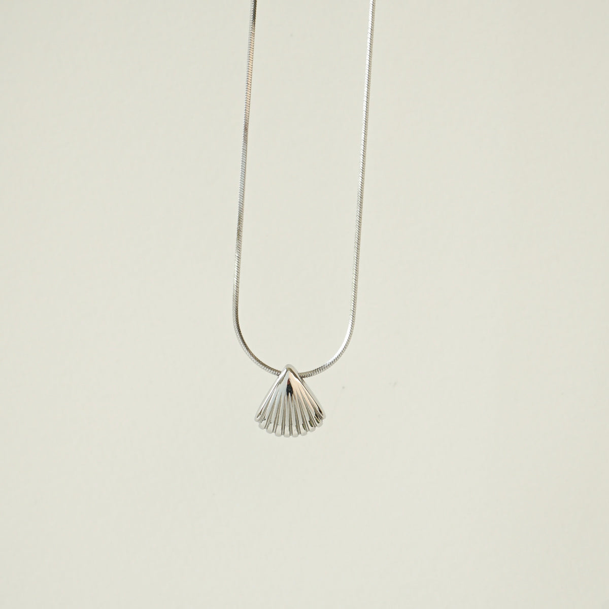 Chana Seashell Necklace (Silver)
