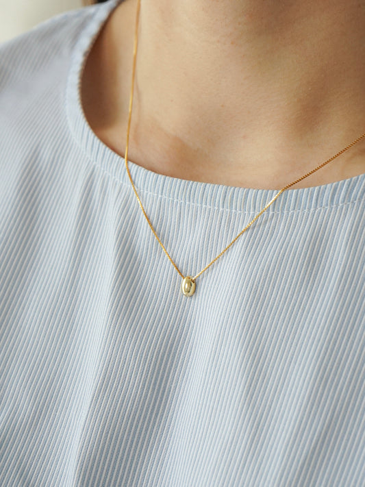 Neriah Tiny Pea Necklace (Gold)
