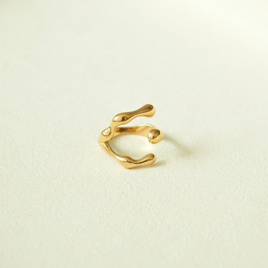 Zia Molten Claw Ring