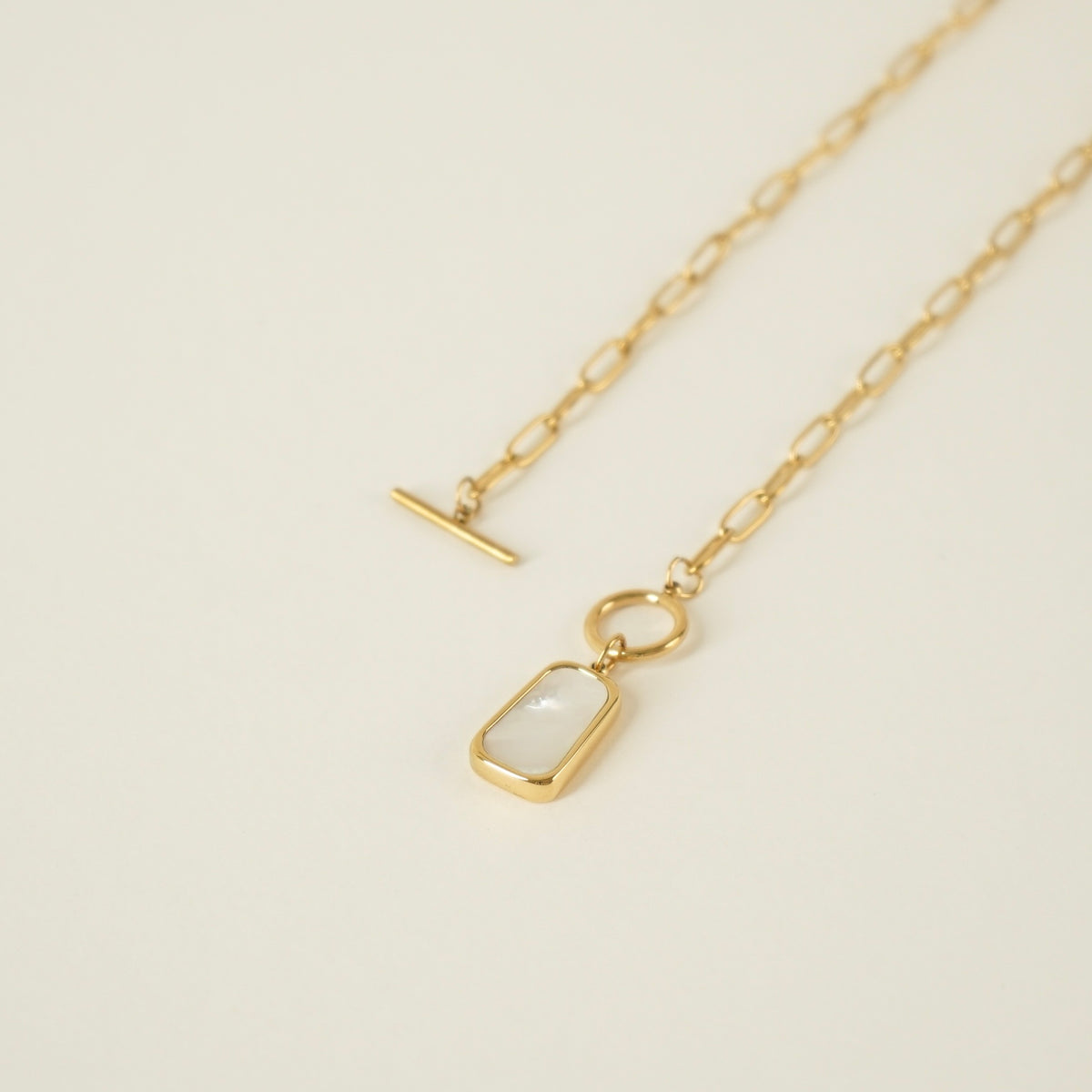 Olga Chain Link Necklace (Gold)